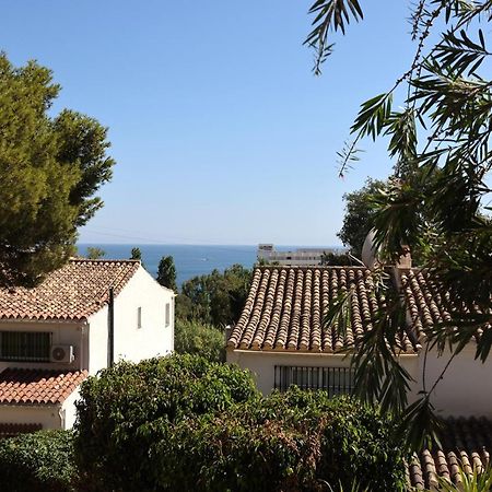 Quaint 2 Bedroom Townhouse With Pool Close To Sea! Benalmádena Eksteriør billede
